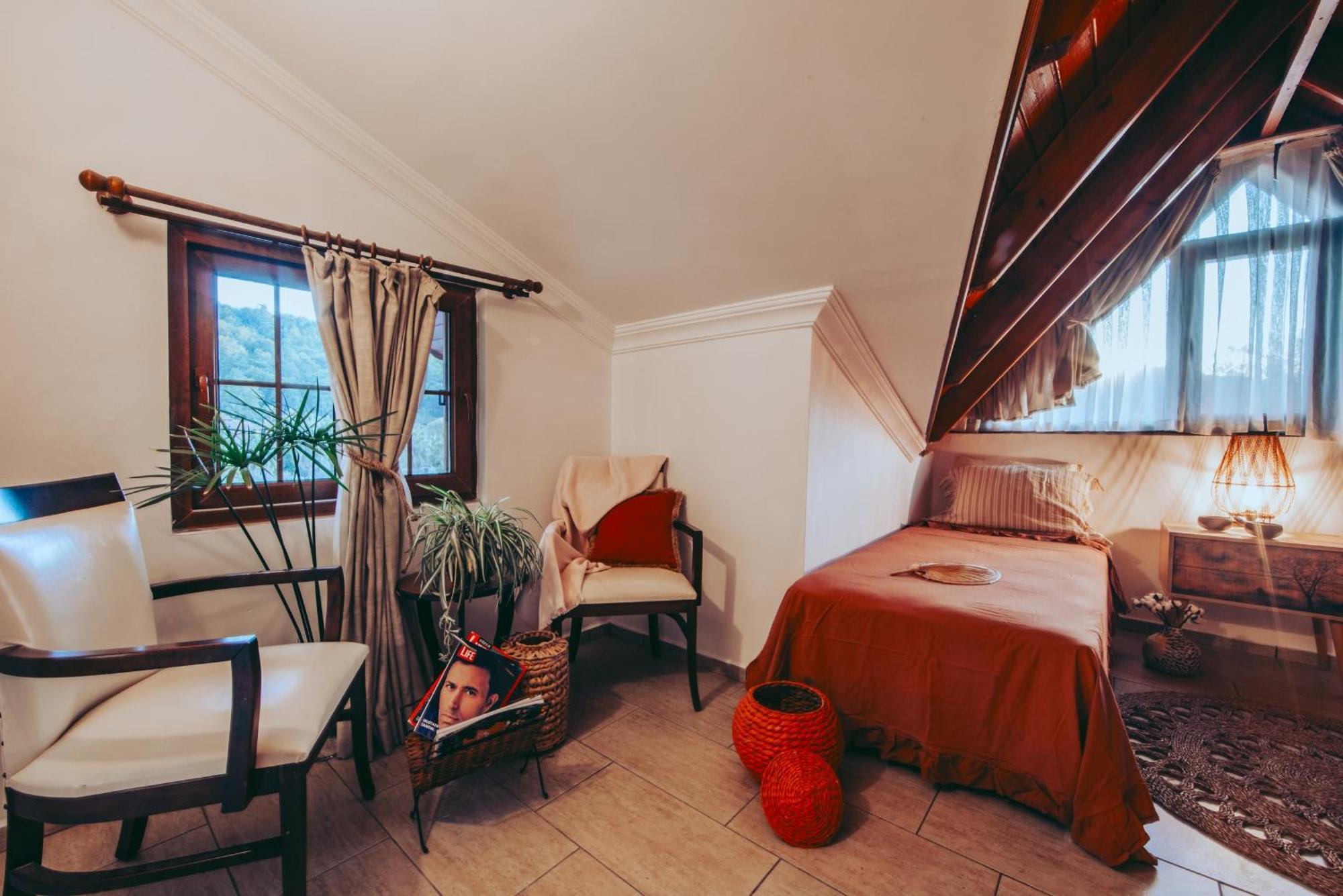 Mesken Inn Hotel Гёчек Экстерьер фото