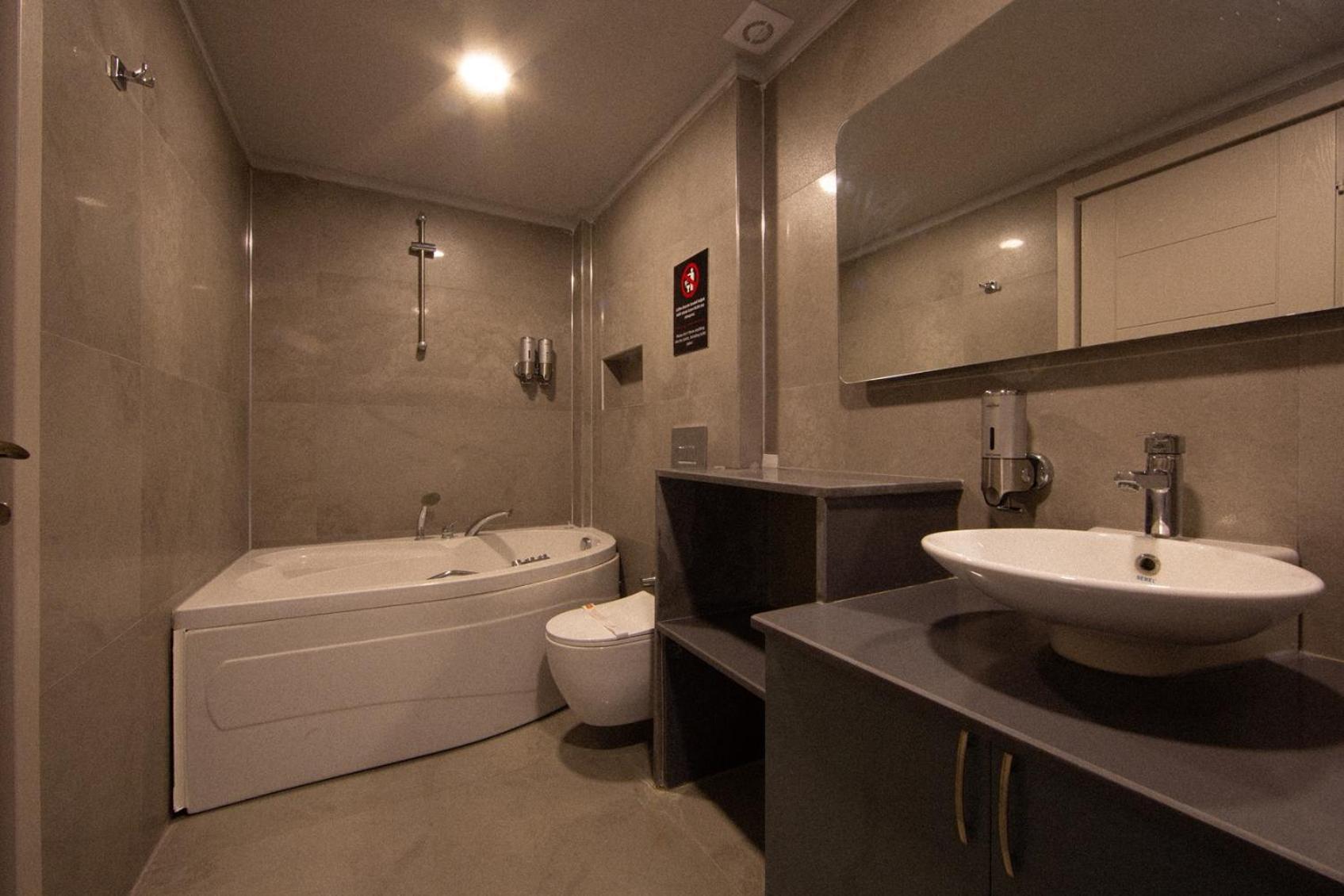 Mesken Inn Hotel Гёчек Экстерьер фото
